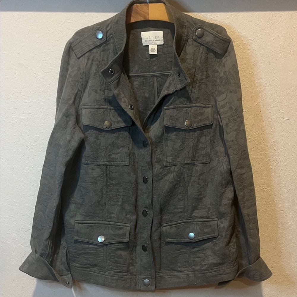 Hinge All Over Embroidered Gray/Green Utility Jacket size Small